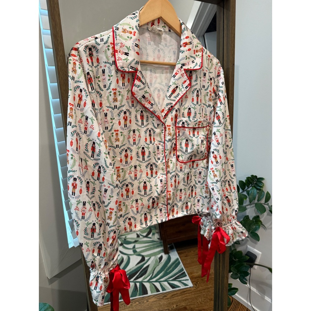 Peach Love California Nutcracker Pajama Top Shirt Women Medium Long Sleeve Bows